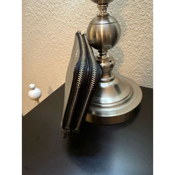 Coach Double Zip Wallet In Metallic Caviar Leather - Picture 4 of 7